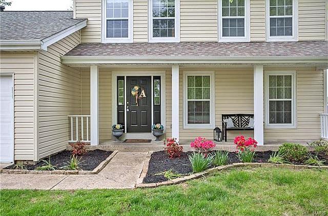 2nd image of 1201 Crooked Creek Dr