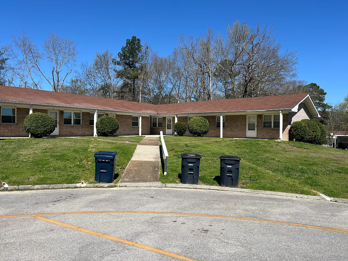 Building Photo - 1413 Mana Ln #12