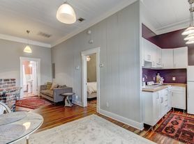 109 Pearl St, Savannah, GA