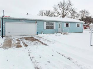 55015 Cedar Trl, Osceola, IN 46561