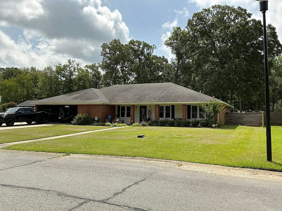 1st image of 110 Sycamore Cir