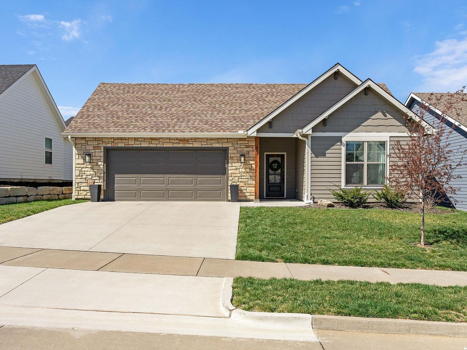 411 N Daylily Dr, Lawrence, KS 66049 | MLS #160727 | Zillow