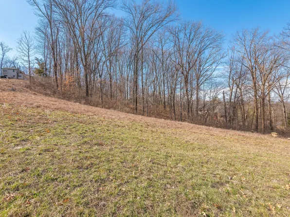 5843 Woodland Hills Dr, Nashville, TN 37211