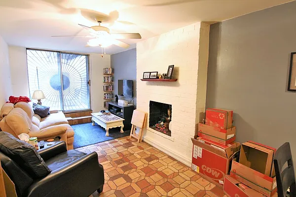 Rented by JK Dansar Corp | media 25