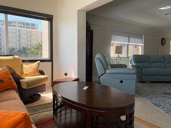 4th image of 1700 Ben Franklin Dr #3G