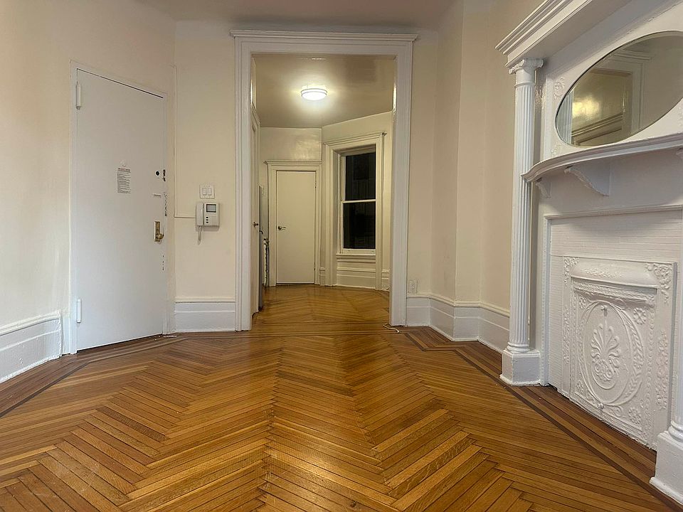1st image of 26 W 27th St APT 30