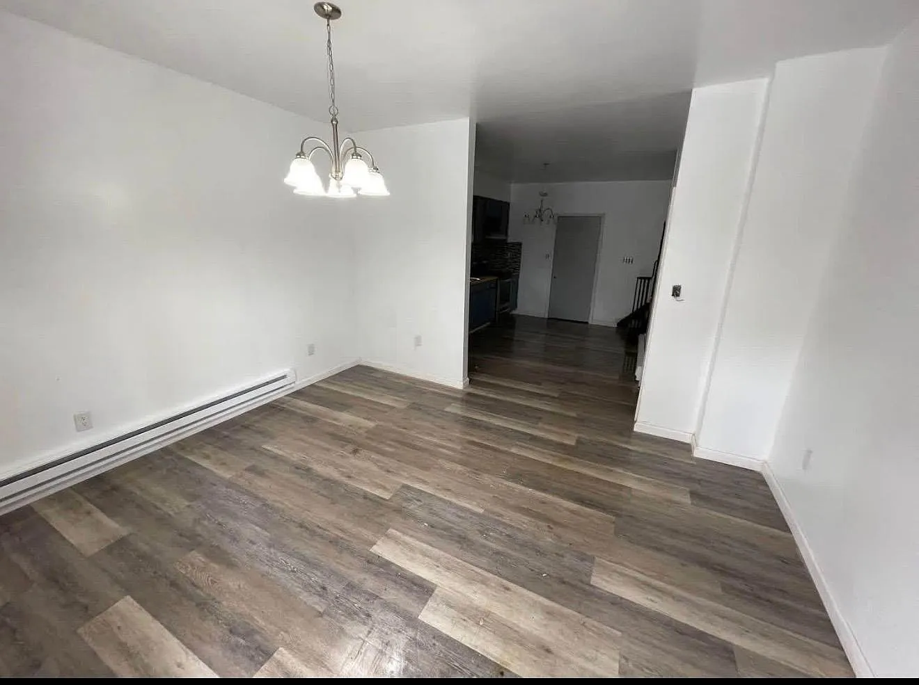 3 bed, 1200 sqft, $1,250 — Photo 3