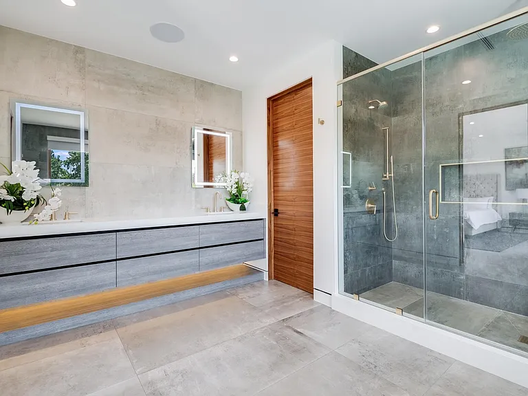 23262 Gonzales Dr — Photo 46