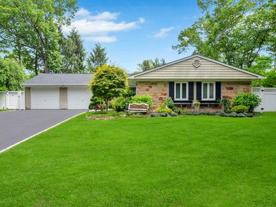 19 Skylark Lane, Stony Brook, NY, 11790