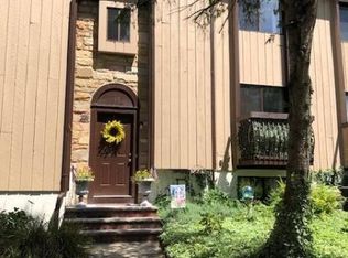 45 Bennington Sq, Hackettstown, NJ