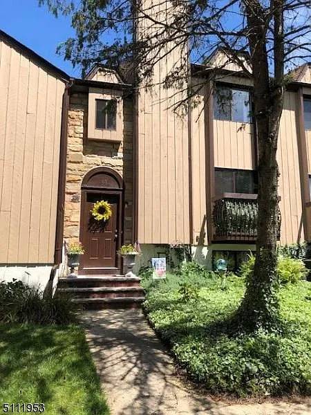 45 Bennington Sq photo 1