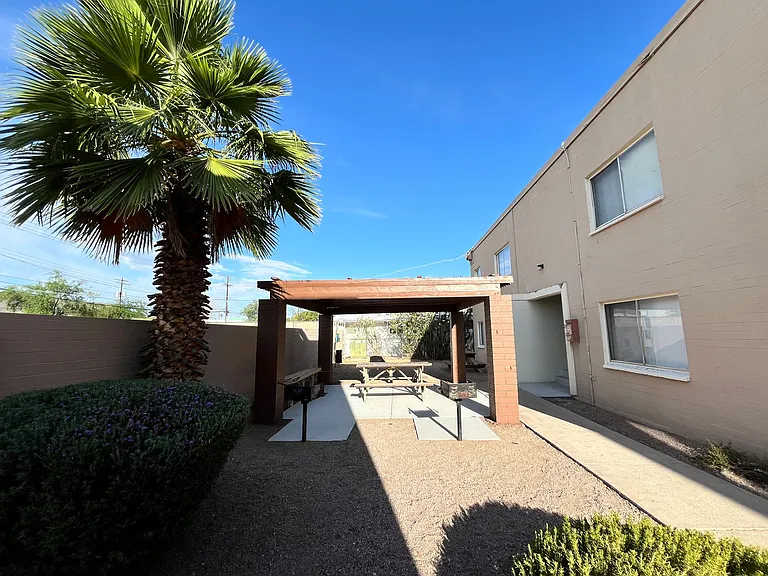 Catalina View Apartments — Photo 14