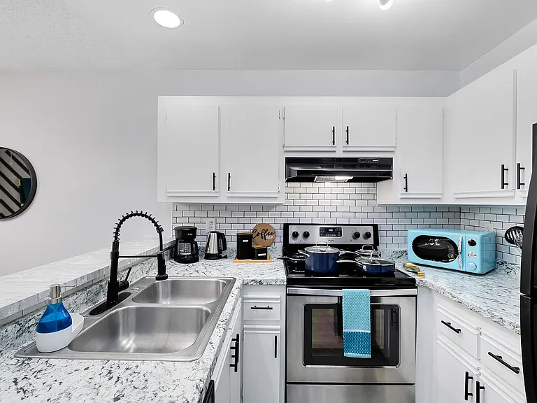 Oasis - 3165 South St. — Photo 5