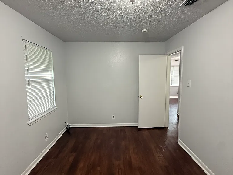 317 Nikki Dr #B — Photo 16