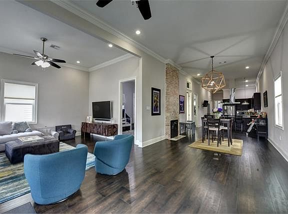 3rd image of 2431 Milan St