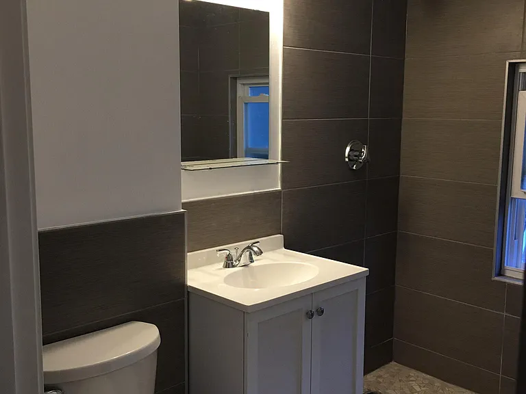 22 Berlin St #2 — Photo 3