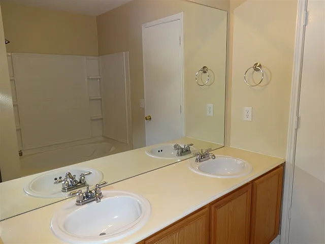9109 Chisholm Trl — Photo 10
