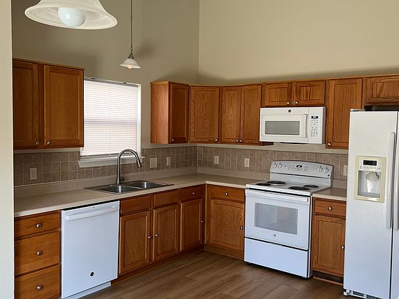3rd image of 5807 Jackie Ln