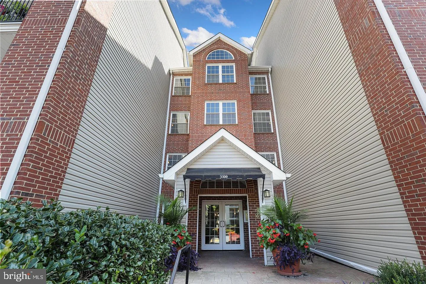 3309 Wyndham Cir — Photo 1