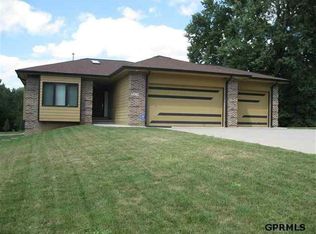 5414 Ellison Ave, Omaha, NE 68104