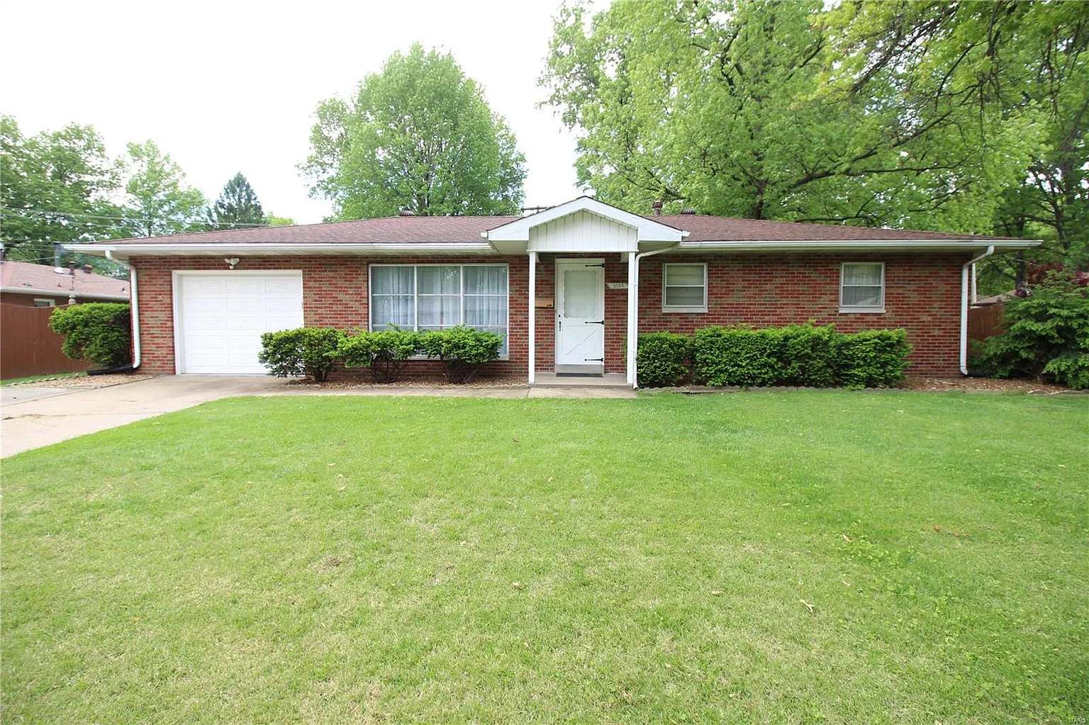 3136 Willow Ave photo 1