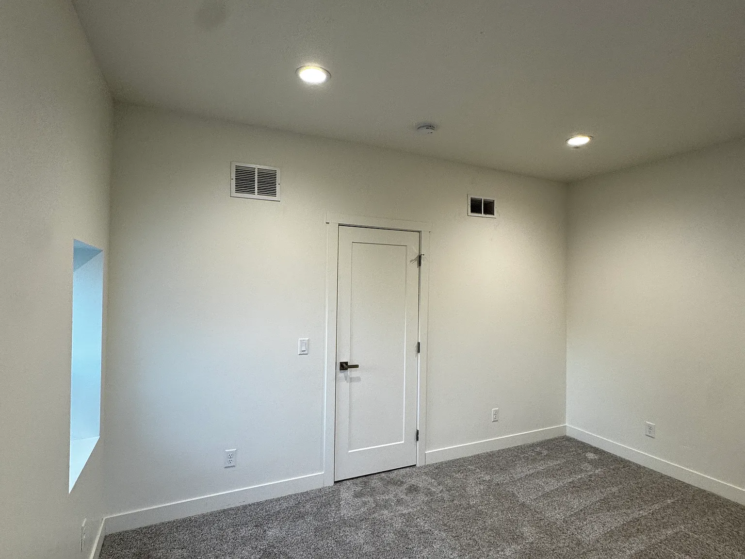 1 bed, 500 sqft, $1,250 — Photo 3