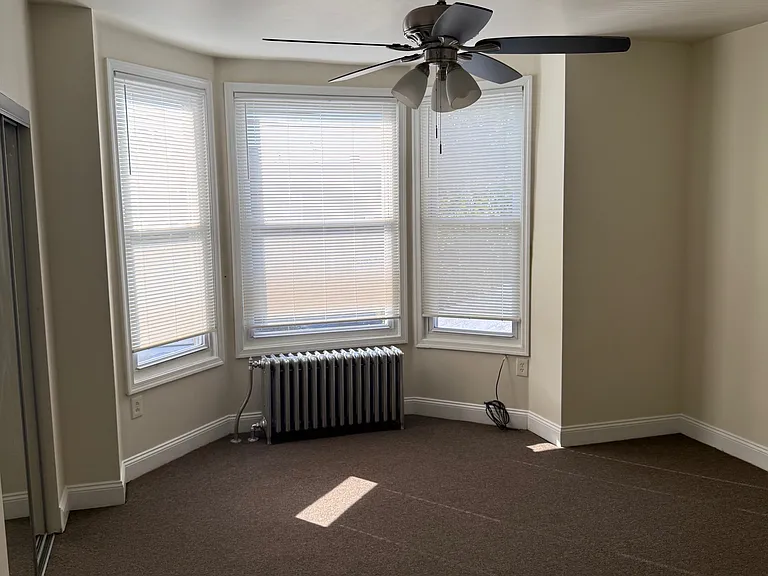 6133 Elmwood Ave — Photo 10