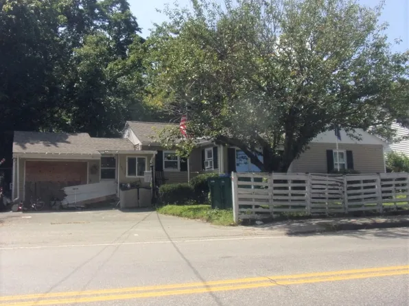 744 South St, Holbrook, MA 02343