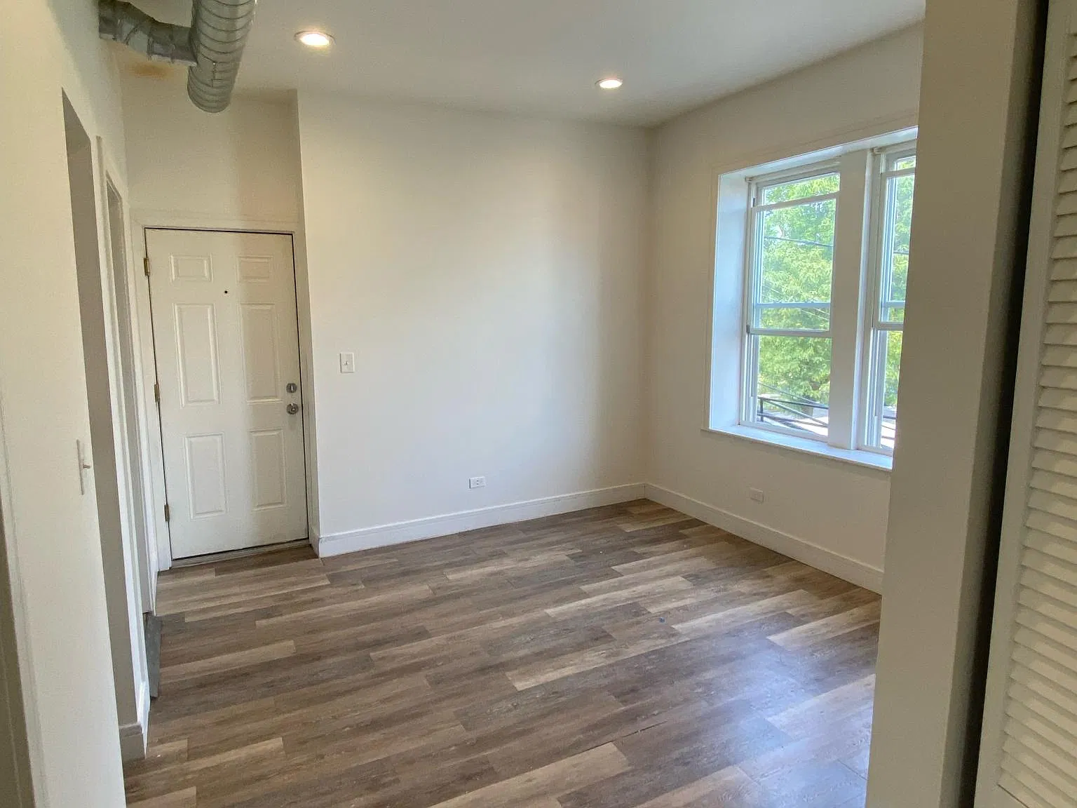 2 bed, $1,250 — Photo 4