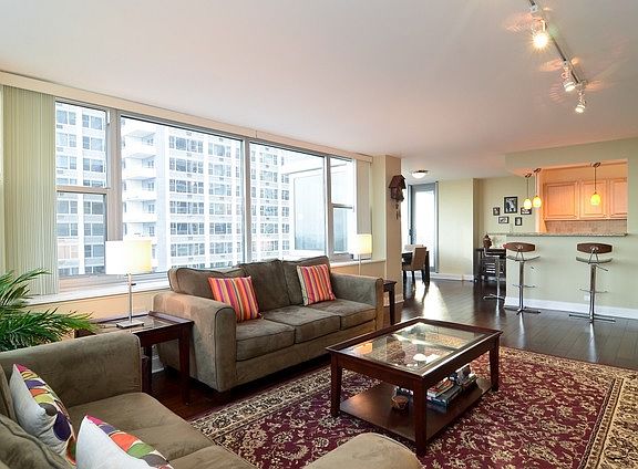 2nd image of 4250 N Marine Dr APT 1021
