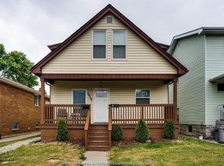 1818 Moy Ave, Windsor, ON N8W2M2