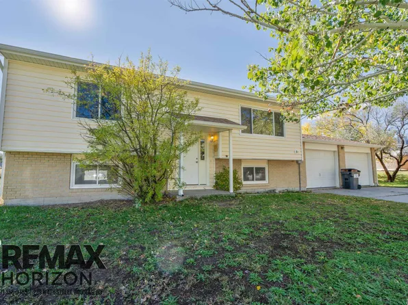 34 Collins Dr, Douglas, WY 82633