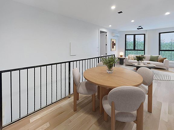 3rd image of 494 Manhattan Ave #4L