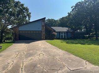 21 Stagecoach Dr, Sapulpa, OK 74066