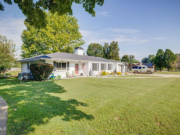 3rd image of 428 High Ridge Rd
