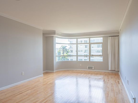 2nd image of 403 Main St APT 206N