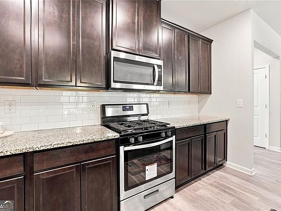 5th image of 1924 Azure Grove Ct