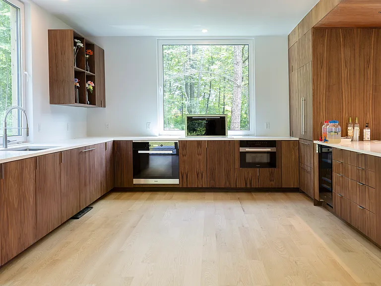 205 E Hyerdale Dr — Photo 8