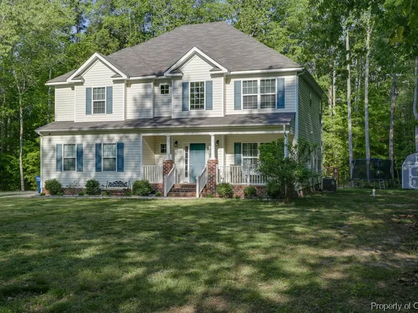 3523 Poplar Ridge Dr, Gloucester, VA 23061