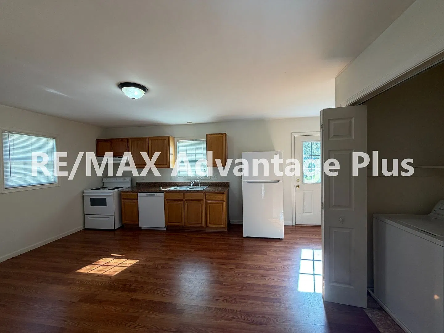 2315 Layne Street — Photo 2