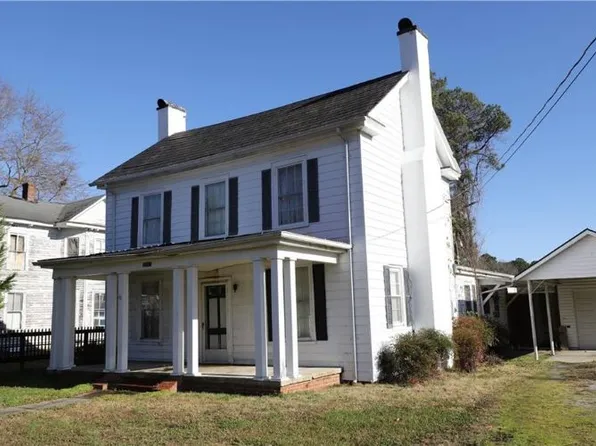 32207 S Main St, Boykins, VA 23827