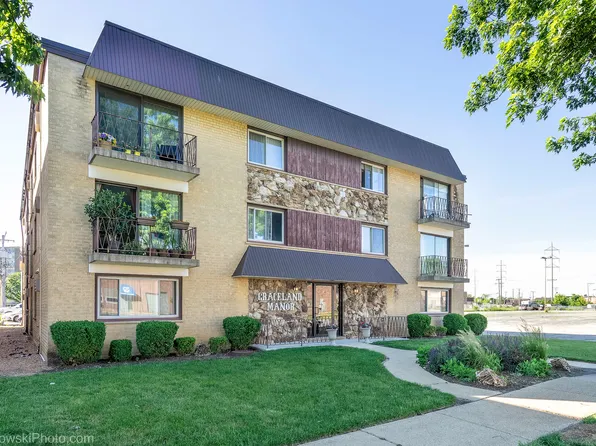 915 Graceland Ave APT 1C, Des Plaines, IL 60016