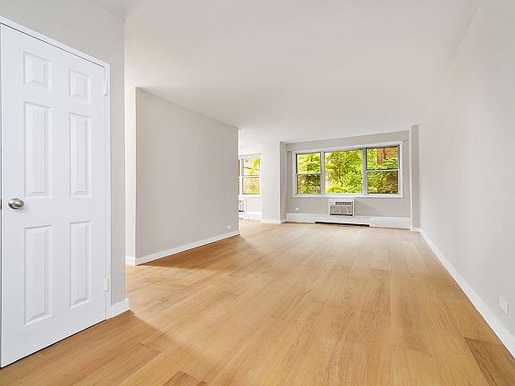 4th image of 1175 York Ave APT 3Y