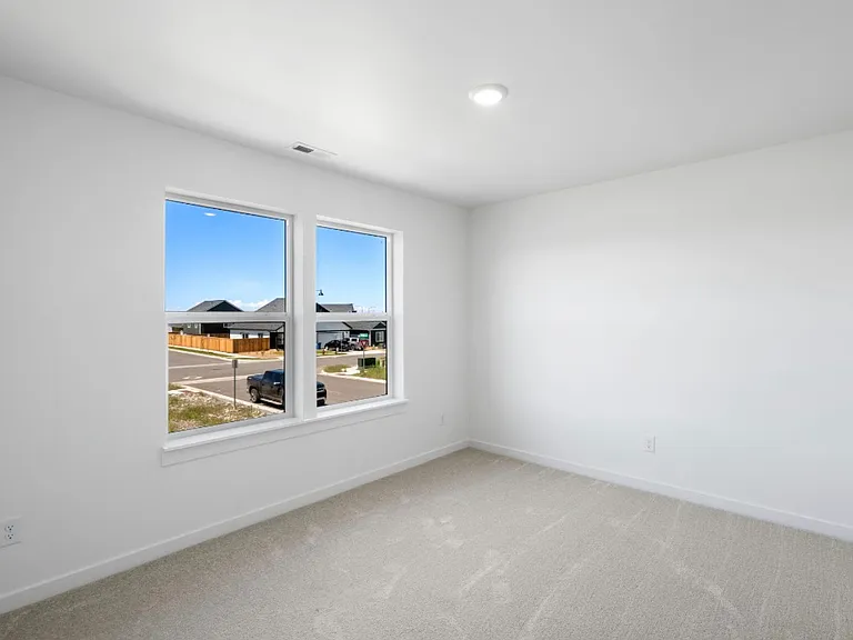804 Accolade Loop — Photo 30