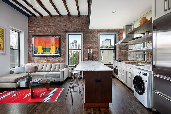 Sold by Compass | media 8