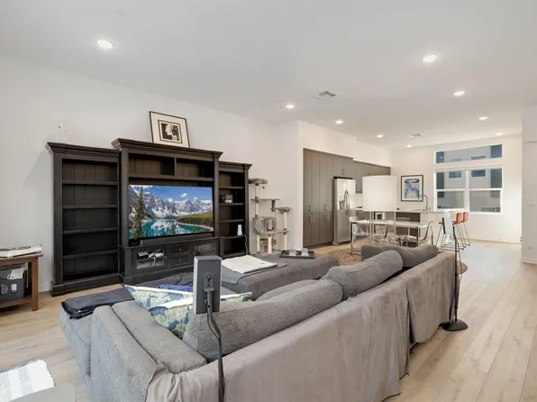10412 Harlow Cir #48, San Diego, CA 92108