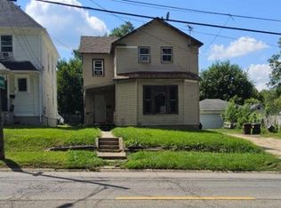 218 N West Ave, Freeport, IL 61032