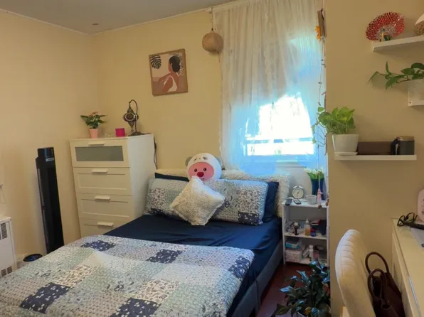 (undisclosed Address), Hicksville, NY 11801