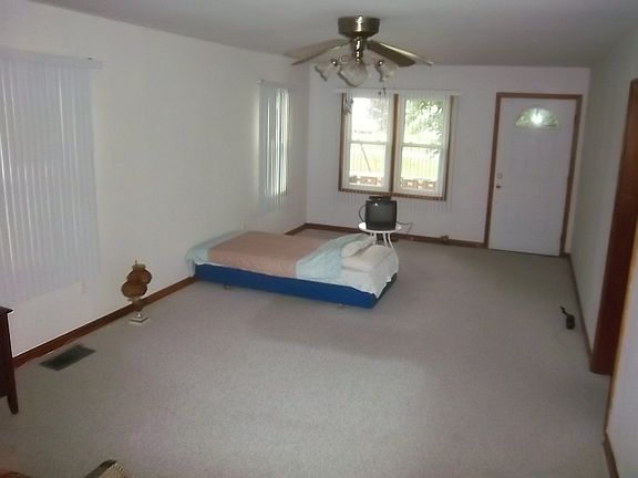 5th image of 2908 S Rotherwood Ave