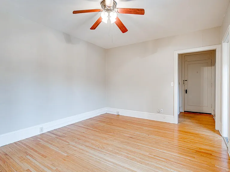 Garfield Court Apartments — Photo 39